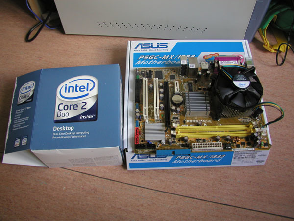 新規導入したCore2 Duo 6550とASUSのマザーボード