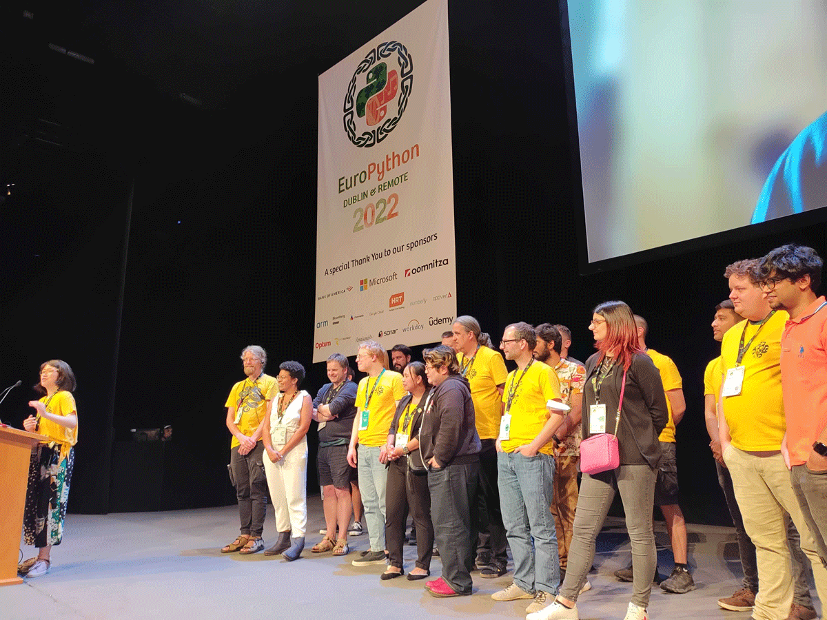 EuroPython 2022ボランティアのみなさん