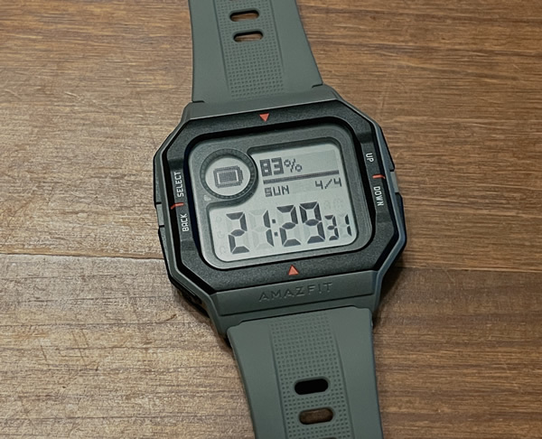 筆者愛用のAmazfit Neo